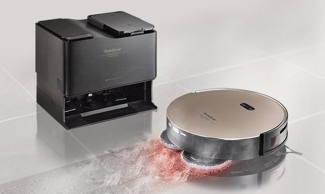 Hot Water Mopping with a Compact Cleaning Station